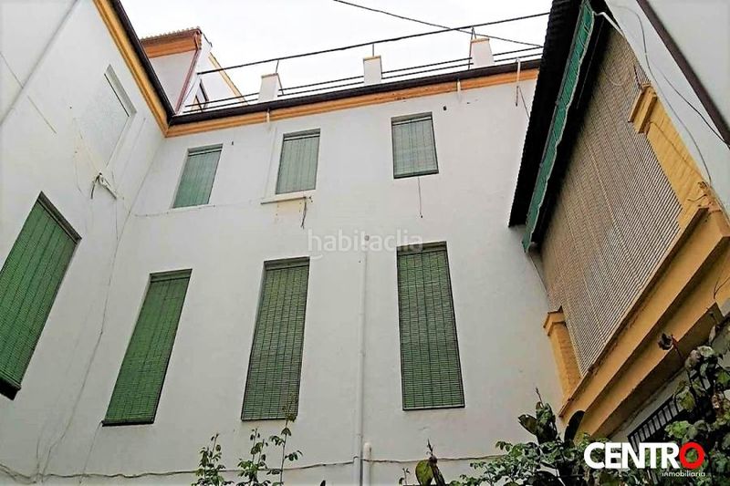 Foto adf3017b-9fd1-4a3b-8ff1-6307a332a51d. Edifici a San Matías - Realejo Granada