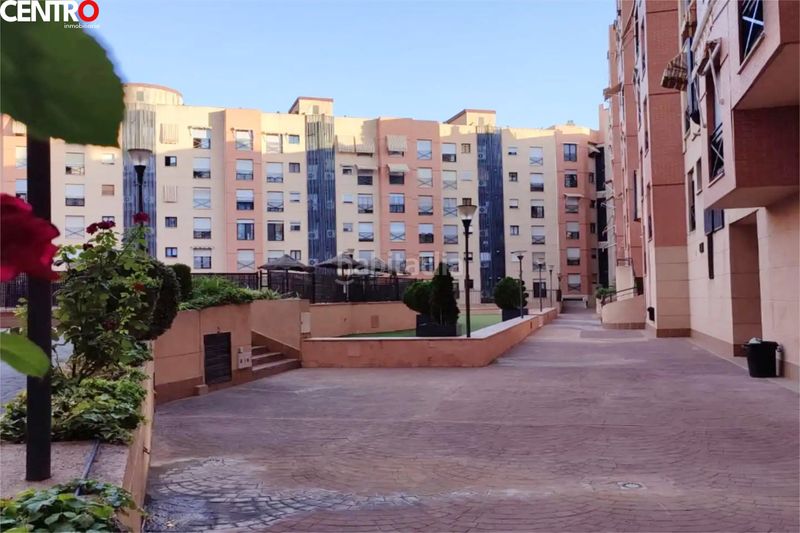 Foto b3ea9dad-4190-4073-9f05-0c4f6c970ed1. Piso  en parque almunia en Cerrillo de Maracena - Periodistas Granada