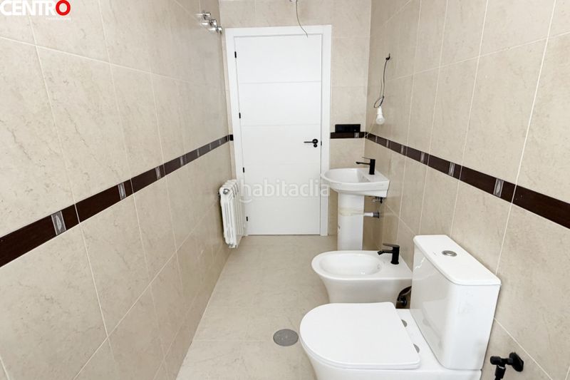 Foto 7453d839-81fa-4e56-8b4c-2b7ad4390922. Piso  en cenes en Cenes de la Vega