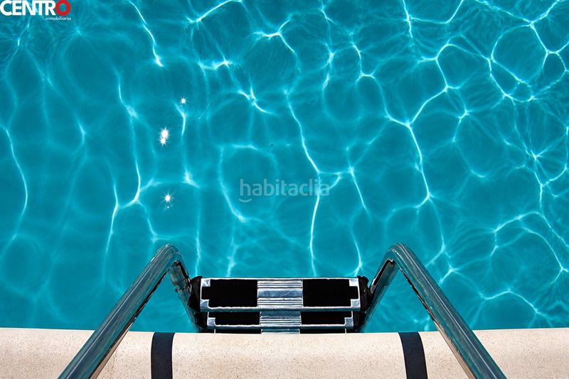 Foto b9a862c6-9497-4db9-92d2-3d141ad4e61b. Pis amb calefacció aparcament piscina a Cerrillo de Maracena - Periodistas Granada