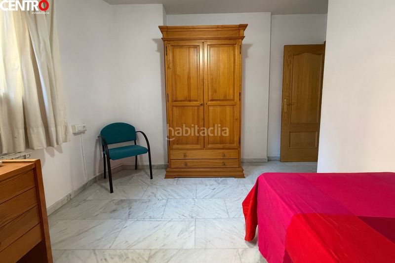 Foto c7bbd3a3-2d8d-44d6-b579-2055070fac2a. Pis amb calefacció aparcament piscina a Cerrillo de Maracena - Periodistas Granada