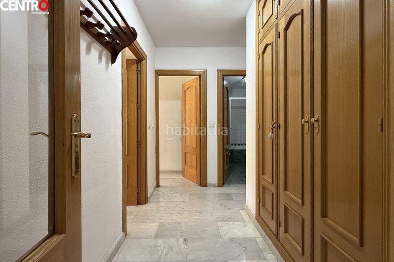 Foto e275e9a4-7624-4111-8632-eef7205d3849. Pis amb calefacció aparcament piscina a Cerrillo de Maracena - Periodistas Granada