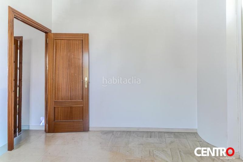 Foto 2474a36e-1540-4a8e-ab69-aeae2882e44a. Casa amb aparcament a San Matías - Realejo Granada