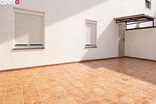 Flat  Camino viejo de guejar. Piso cenes de la vega
