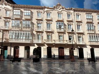 Pis  Calle carmen. Piso en el centro