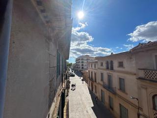 House  Carrer del bisbe taixequet. Casa de pueblo con mucho potencial. llucmajor, mallorca.
