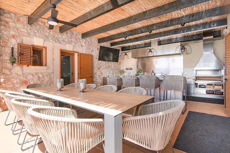 Foto 3ff8a772-1eb9-4b22-b4e4-53c498edfc7d. Mas avec cheminée chauffage parking piscine dans Llucmajor interior Llucmajor