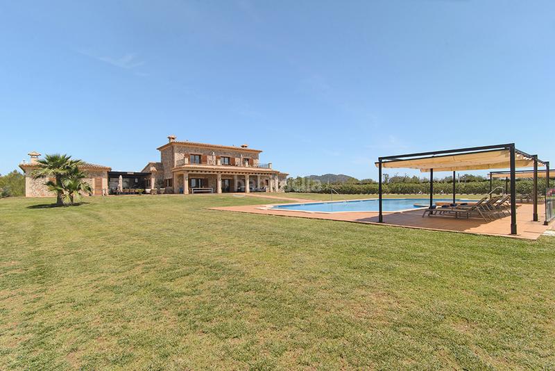 Foto 7a3fd806-adba-406a-a841-7ae3a78d5f94. Mas avec cheminée chauffage parking piscine dans Llucmajor interior Llucmajor