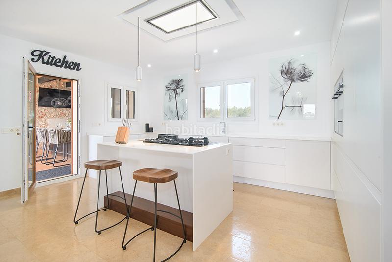 Foto adf5706e-9272-4361-a406-96ff84ad77b0. Mas avec cheminée chauffage parking piscine dans Llucmajor interior Llucmajor