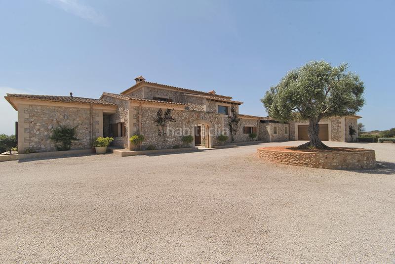 Foto cd9a0309-6ebb-4174-840c-5fc2eec43b02. Mas avec cheminée chauffage parking piscine dans Llucmajor interior Llucmajor