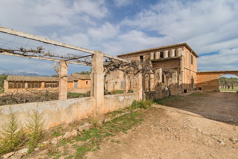 Foto 56ec6d53-7026-4ac2-b8a3-2d53f88e5d3a. Bauernhof mit kamin in Sant Joan