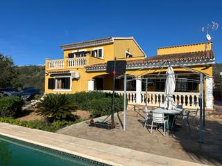 Chalet in Puntiró. Chalet independiente con vistas a la bahía de palma en puntiró.