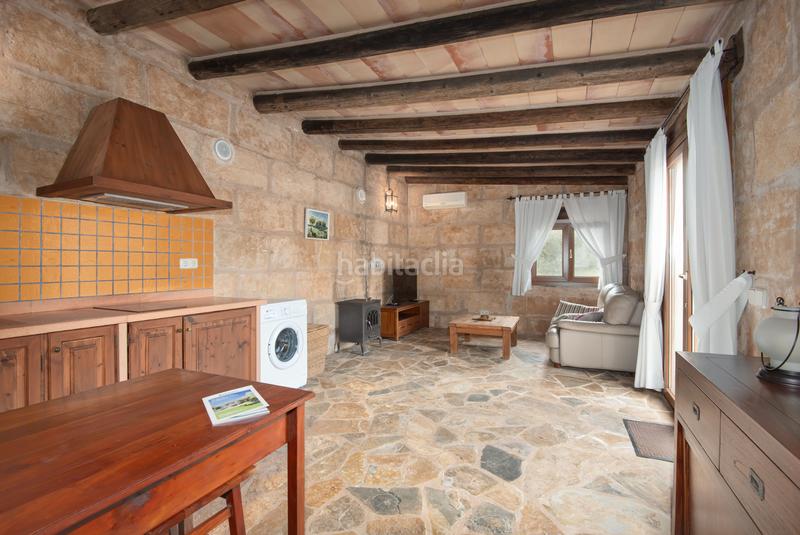 Foto 23bb5de5-fbfe-474f-9382-93599cbb93f9. Mas avec cheminée chauffage parking piscine dans Llucmajor interior Llucmajor