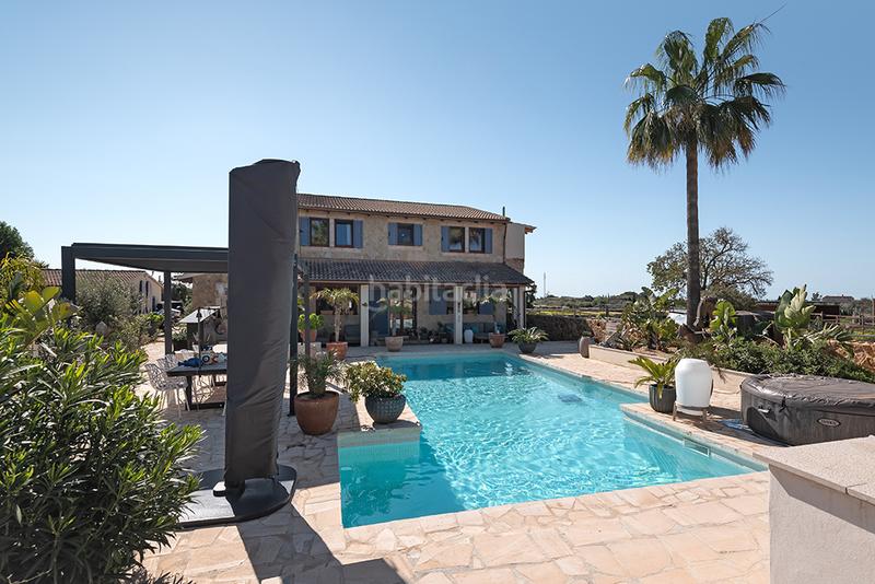 Foto 522f4ecd-a1b4-4fd7-8e8f-3b02dde06e03. Casale con camino riscaldamento parcheggio piscina in Llucmajor