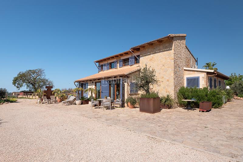 Foto 73b662af-a42e-42de-a16b-1c562caac447. Casale con camino riscaldamento parcheggio piscina in Llucmajor