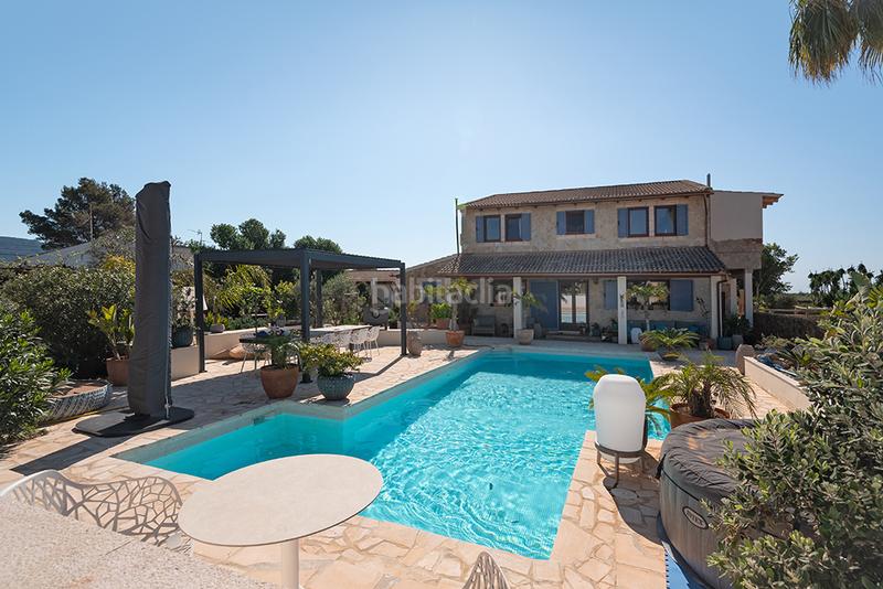 Foto df343a82-7a6b-4179-9792-1e58321946d5. Casale con camino riscaldamento parcheggio piscina in Llucmajor