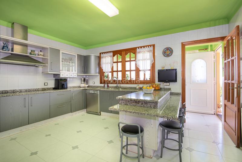 Foto a827a5a3-a497-4412-b050-0ae44c47be32. Chalet avec cheminée chauffage parking piscine dans Llucmajor