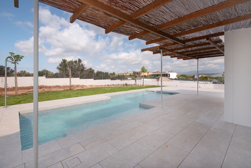 Foto 88a6f6d1-0875-4dc0-bf90-70a2419379ee. Chalet dans Son Gual-a 12 dans Son Gual Palma de Mallorca