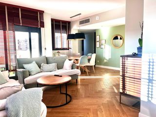 Rent Penthouse in Calle calle peñaranda de bracamontes 6. Alquiler atico