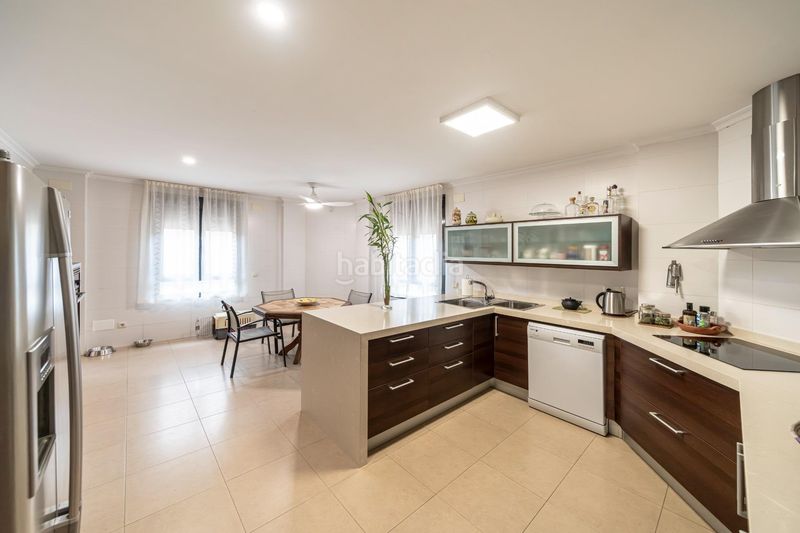 Foto 24de3e96-afc2-42e5-a5bc-7e8c2262d4bf. Xalet amb piscina a Sevilla la Nueva