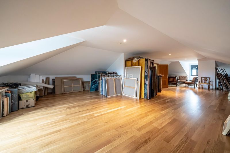 Foto b4bb067c-1371-4ecd-9943-c20d2ba48c53. Xalet amb piscina a Sevilla la Nueva