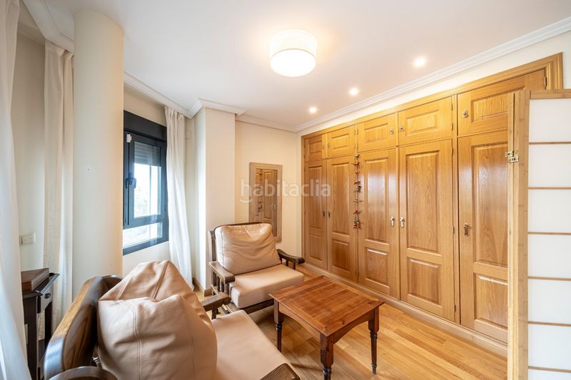 Foto b71dd803-688e-4d2e-b0f3-2626c1c52555. Xalet amb piscina a Sevilla la Nueva