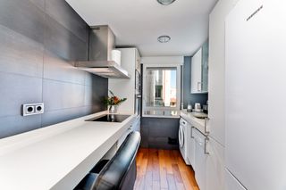 Location Appartement  Calle de san cayetano. Piso con 2 habitaciones con ascensor, calefacción y aire acondic