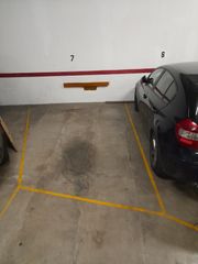 Alquiler Parking coche  Carrer de varsòvia. Garaje en alquiler en calle varsovia, barcelona