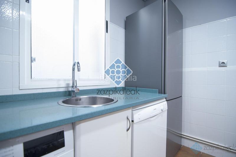 Foto 063232f6-63d5-46d2-8e72-e4a6b02e481c. Miete etagenwohnung mit heizung in Casco Viejo Bilbao