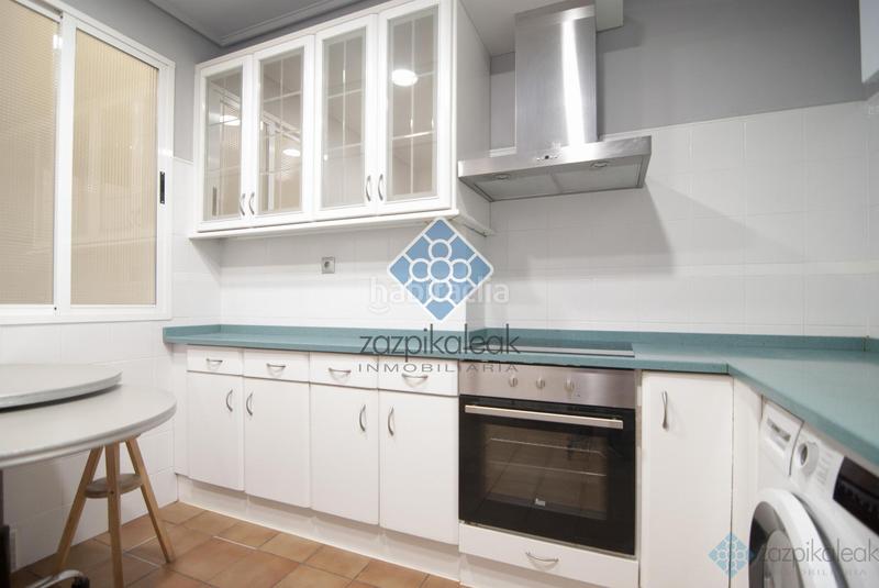 Foto 68a02d8e-8a1d-4560-ab41-d88ae48da475. Miete etagenwohnung mit heizung in Casco Viejo Bilbao