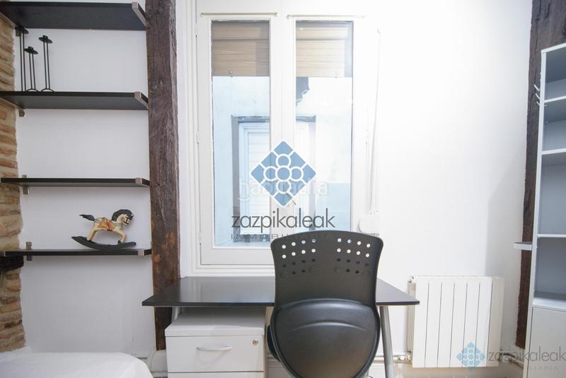 Foto 7eb83250-3a37-41ef-8ea4-b5bea5bfd581. Miete etagenwohnung mit heizung in Casco Viejo Bilbao