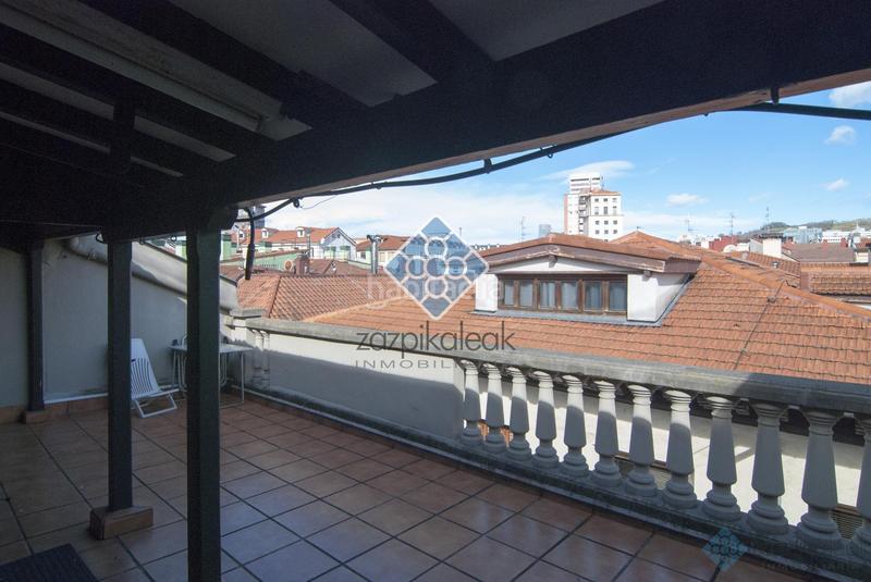 Foto a4f5025c-0577-4925-b780-3d42f855e3be. Piso  en Casco Viejo Bilbao
