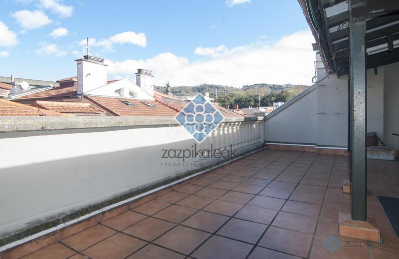 Foto ee3ee53a-2af3-4691-8835-82aa01e18b21. Piso  en Casco Viejo Bilbao