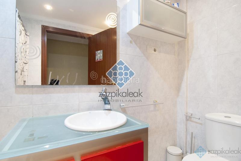 Foto ae57c497-f1ac-4e56-916a-8343fbb2961a. Piso  en Miribilla Bilbao