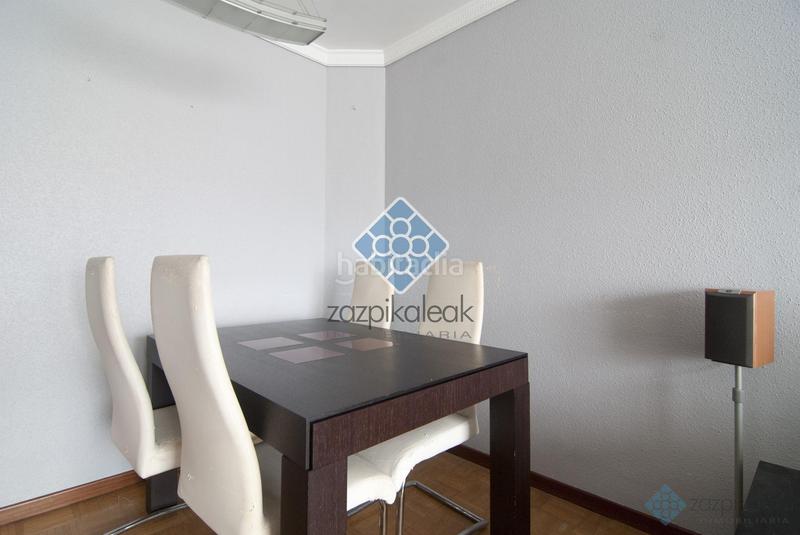 Foto b1b707ab-a512-424d-a301-e86c82413d0a. Piso  en Miribilla Bilbao