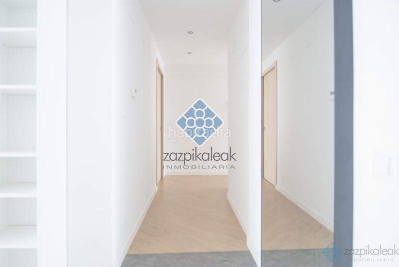 Foto 09213fd9-0412-43cf-9e63-a753e76ce6c7. Rent flat with heating in Casco Viejo Bilbao