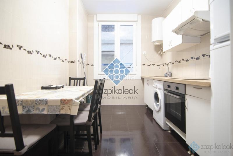 Foto 110ac443-8a1e-44eb-9ba8-23b95af316d8. Flat with heating in Casco Viejo Bilbao