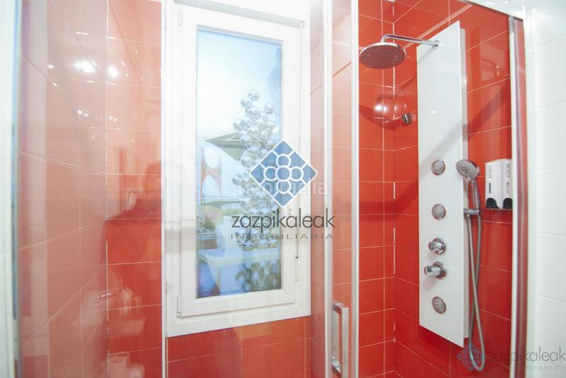 Foto 676da769-7d97-443f-838f-859977d88037. Flat with heating in Casco Viejo Bilbao