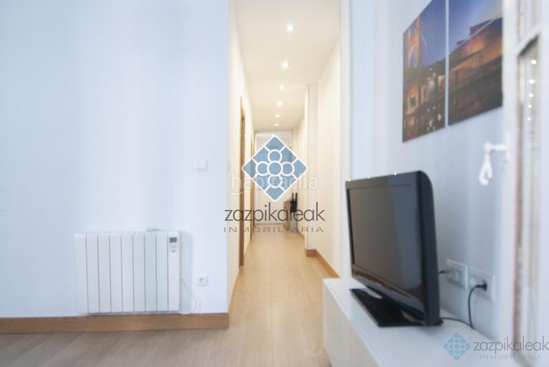 Foto b46f620c-80e9-4641-a069-76b9c9465c70. Flat with heating in Casco Viejo Bilbao
