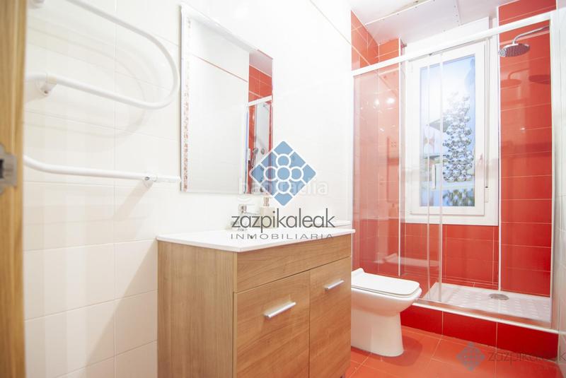 Foto c9ffdbcc-1c93-45e5-b7c6-b3eb28eefd62. Flat with heating in Casco Viejo Bilbao