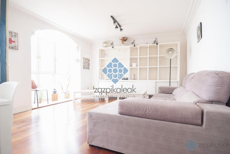 Foto e8f954ac-f653-4e1d-9463-e1bdf60f5fd7. Pis a Casco Viejo Bilbao