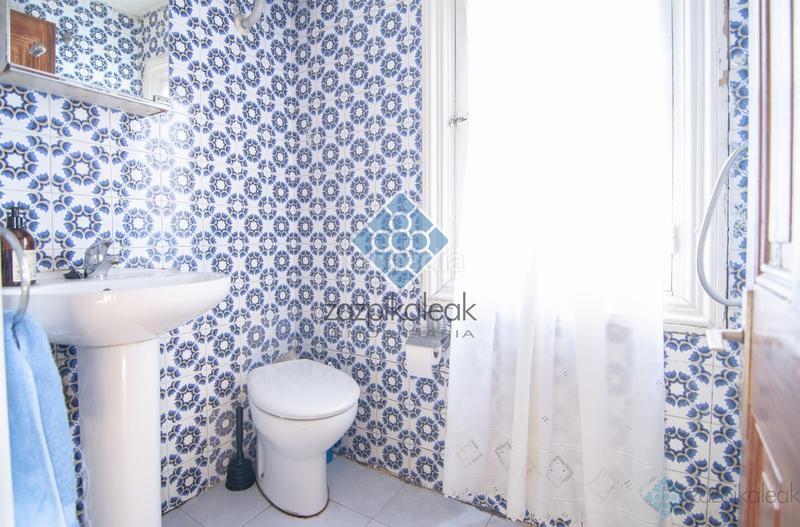 Foto 114ec401-d13c-4cd8-923d-ab27ffd4bea6. Pis amb calefacció a Casco Viejo Bilbao