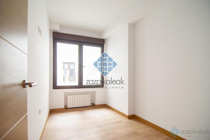 Foto 0a03e0f3-a28e-49ba-9a07-f094d58514a8. Piso  en Iturralde Bilbao