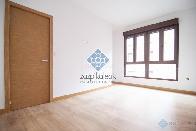 Foto f03a46c5-3c01-47dd-b3ce-4f2651a07c4c. Piso  en Iturralde Bilbao