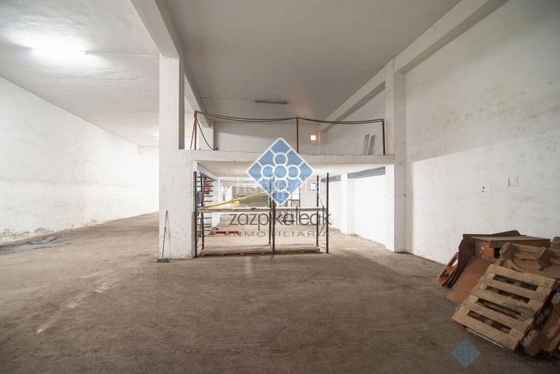 Foto 4ae62cf0-9b2f-4fe3-ad01-4d54f68dc023. Local comercial a Begoña Bilbao
