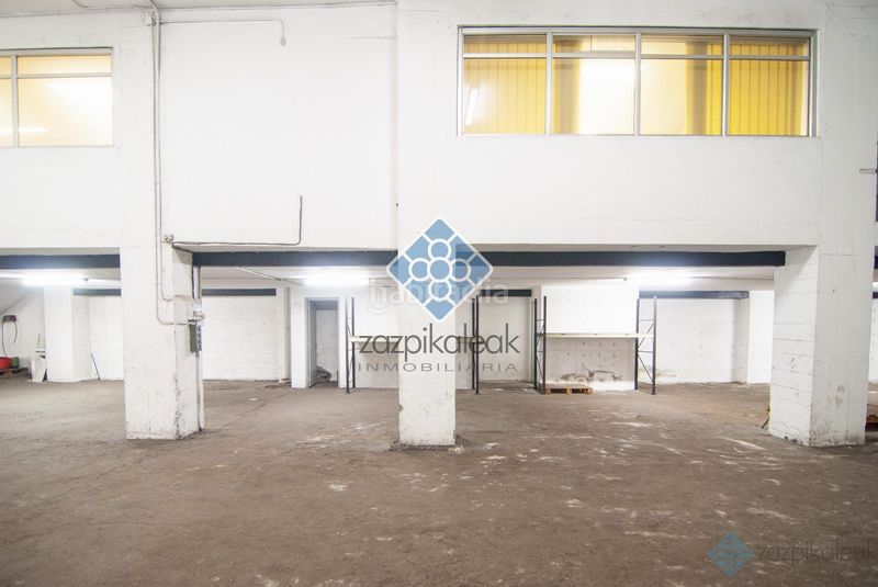 Foto a97ff9be-b5e4-4bce-8807-1e1a9e2207e8. Local comercial a Begoña Bilbao