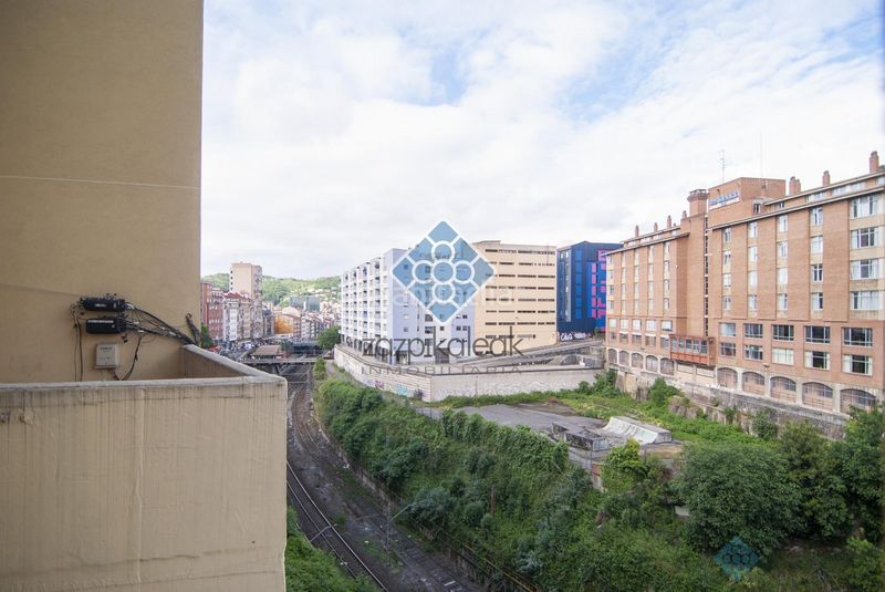 Foto 20ca6da7-f4ae-47d3-9f20-d94d859689c6. Pis amb calefacció a Zabala Bilbao