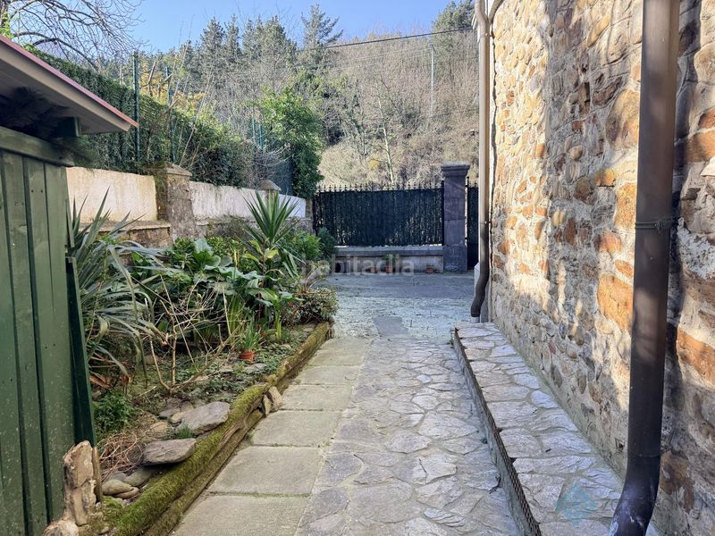 Foto f16ca61e-ce8a-4803-a87d-13cb0c16463a. Casa amb calefacció aparcament a Arrankudiaga / Zollo