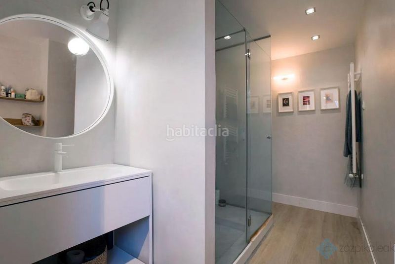 Foto baf42e19-e7fb-43fc-a5fb-c5234e1d68b8. Chalet with heating parking in Mungia