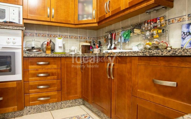 Foto 05760b8f-3614-428c-896a-ce1799a5b155. Semi detached house in Costa del Silencio Arona